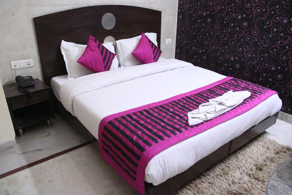 Mandakini Palace Hotel 3*