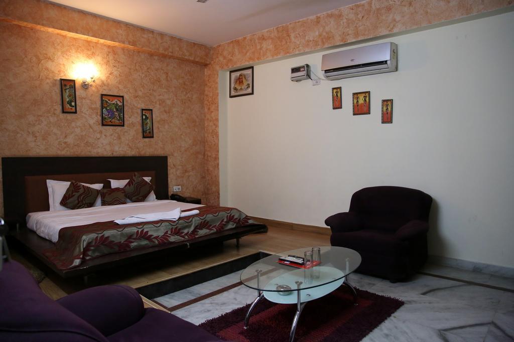 Mandakini Palace Hotel 3*
