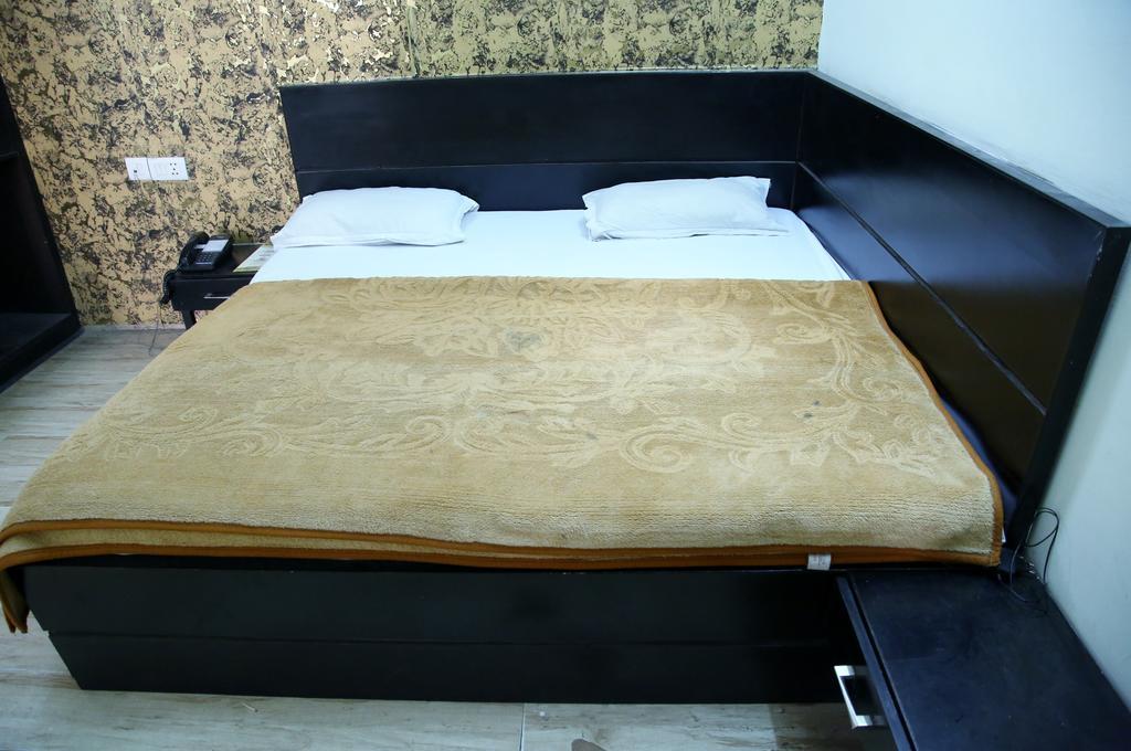 Hotel Ananda Hotel 3*