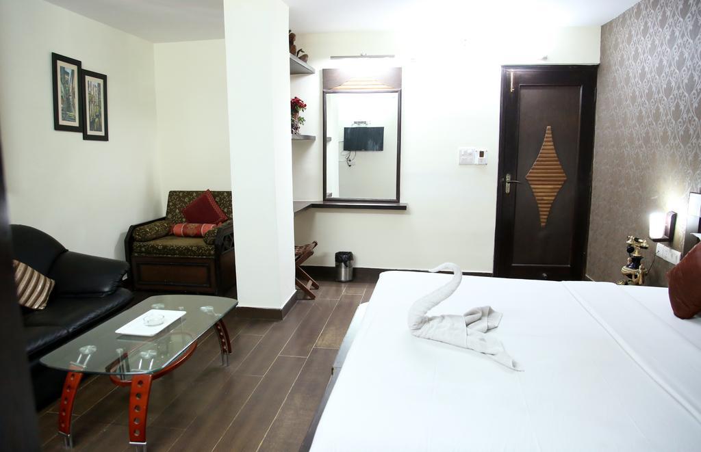 Hotel Ananda Hotel Delhi (National Capital Territory of India)