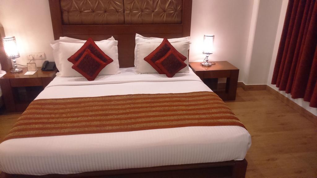 Hotel Anila Naraina Vihar New Delhi