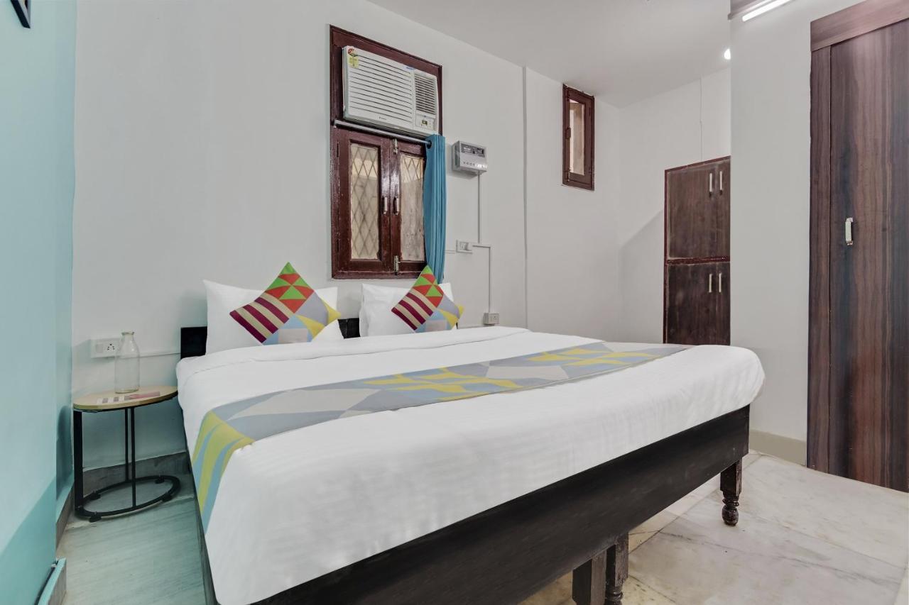 Oyo 78966 Cozy Stay Lajpat Nagar Near Metro Station