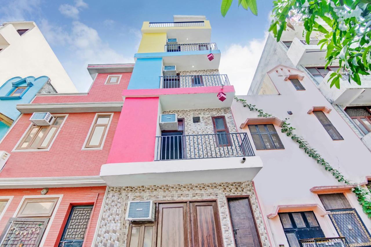 Oyo 78966 Cozy Stay Lajpat Nagar Near Metro Station Guest house