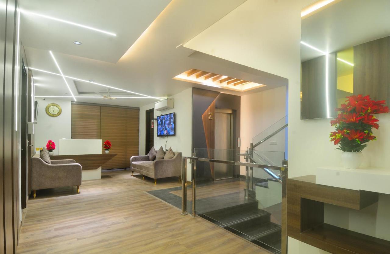 Primeland Hotel 3*