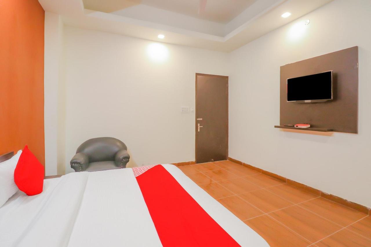Hotel O Red Crown