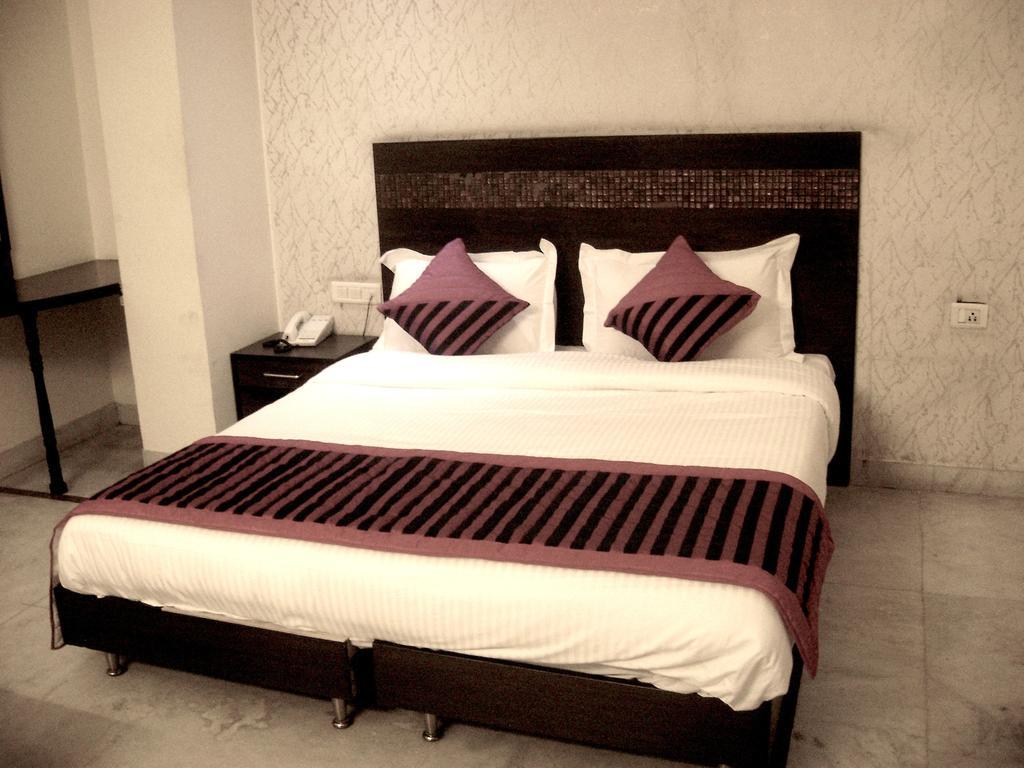 Mandakini Palace Hotel