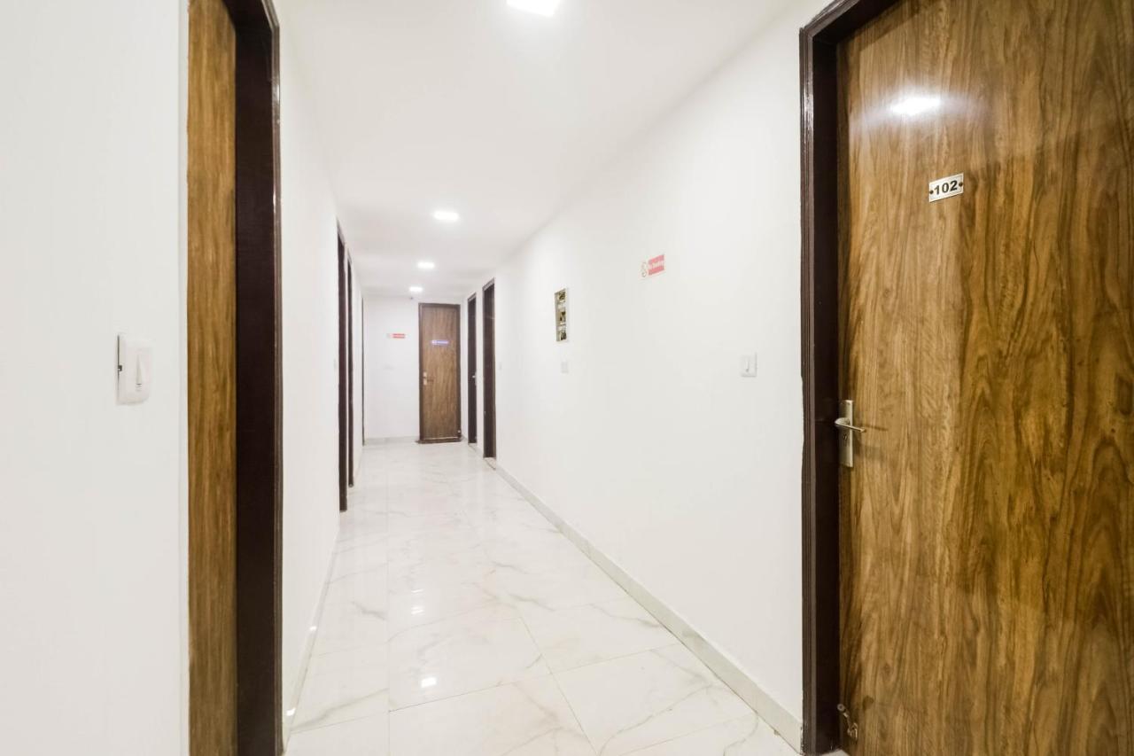 Super Townhouse South One Hotel