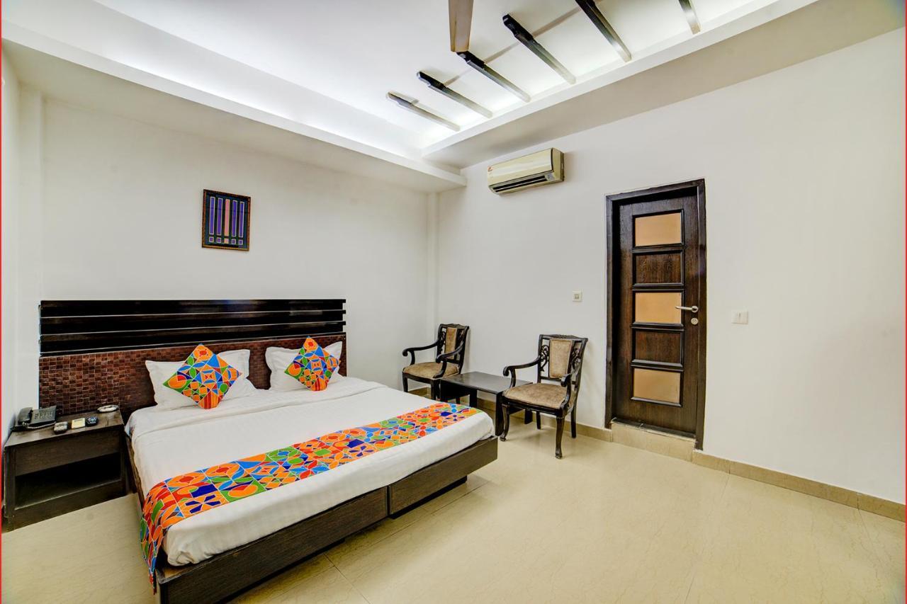 Hotel Fabhotel Exotica Greenpark