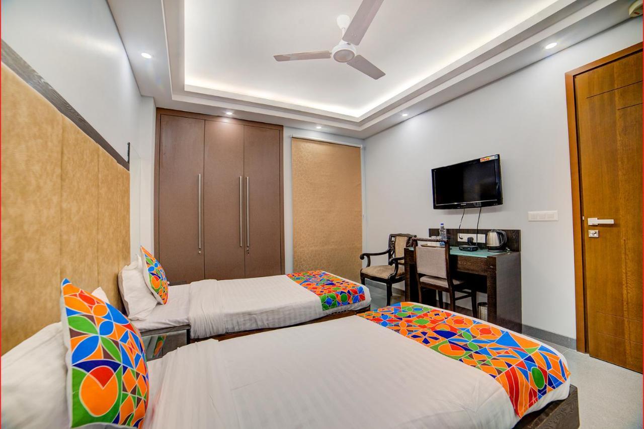Hotel Fabhotel Exotica Greenpark