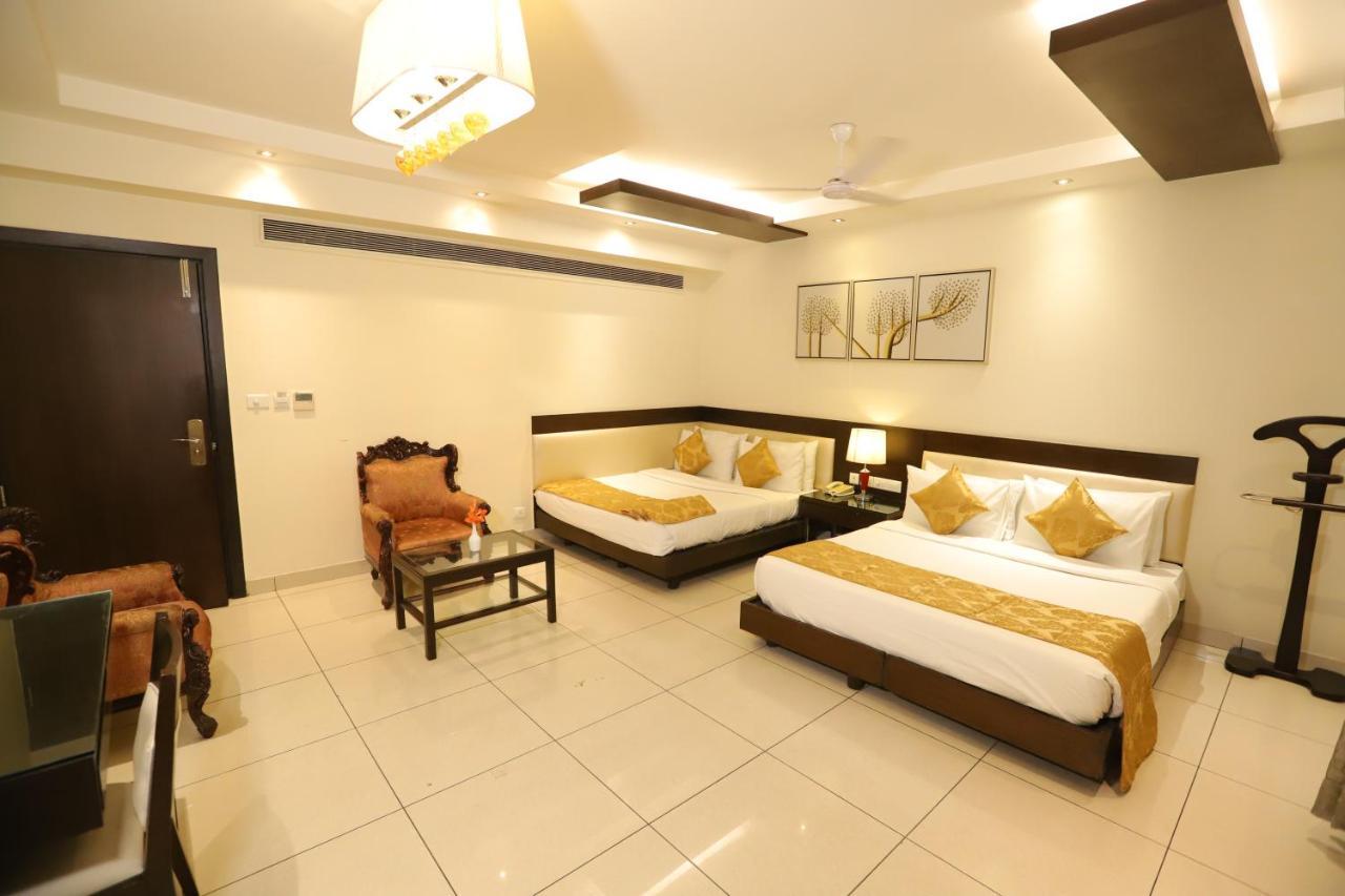Amrapali Grand