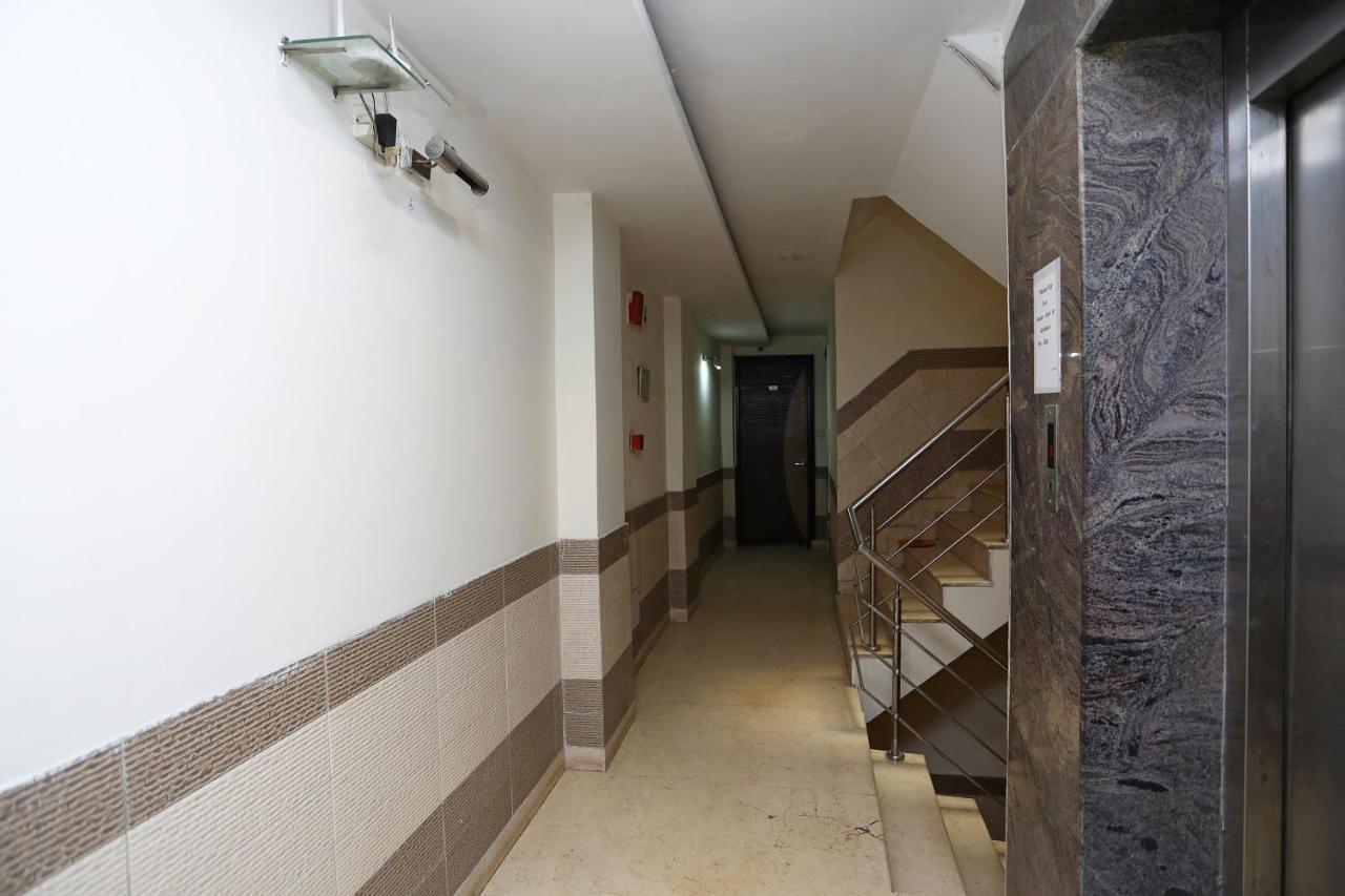 Oyo 2373 D Hotel 3*
