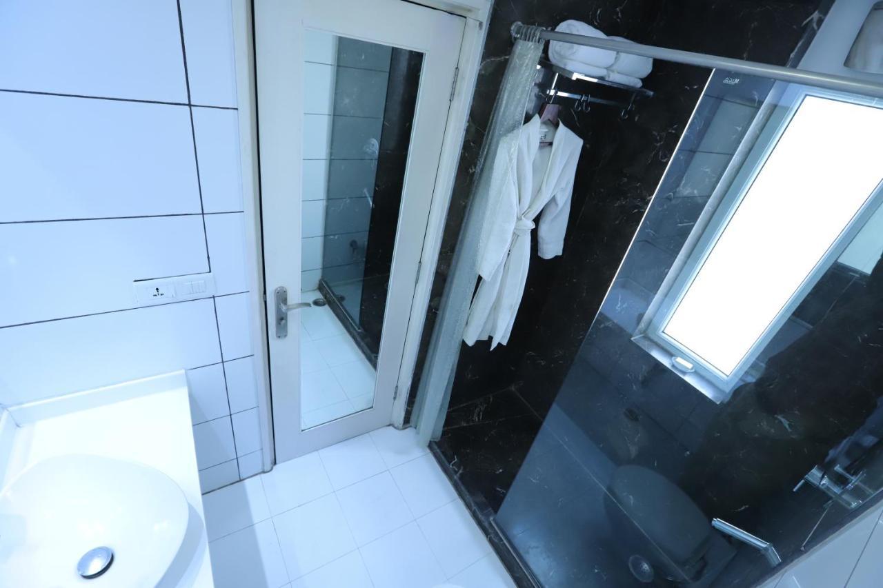 Amrapali Grand Hotel 4*
