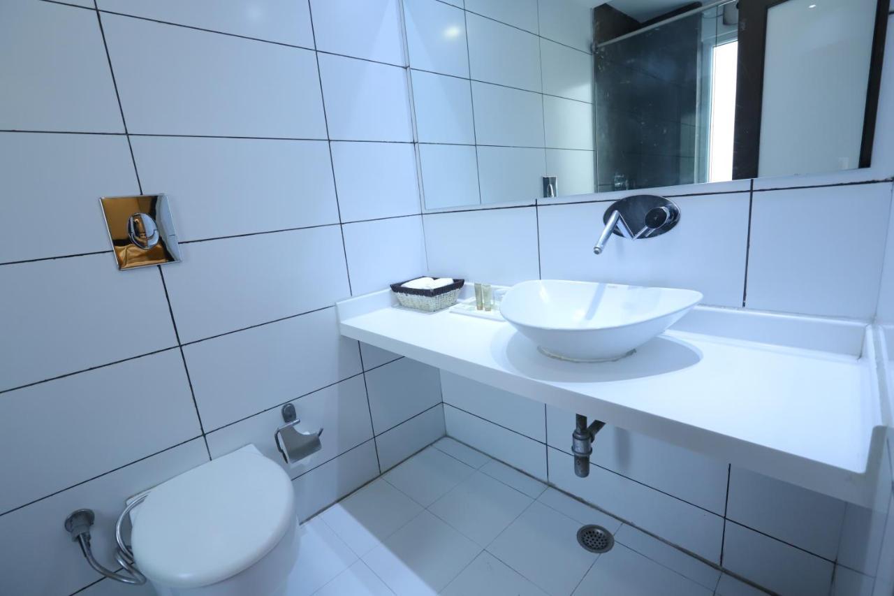 Hotel Amrapali Grand New Delhi