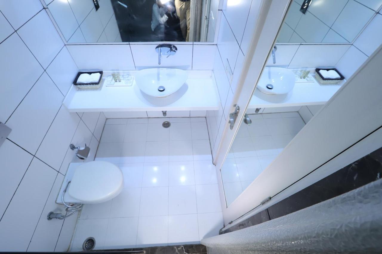 Amrapali Grand Hotel 4*