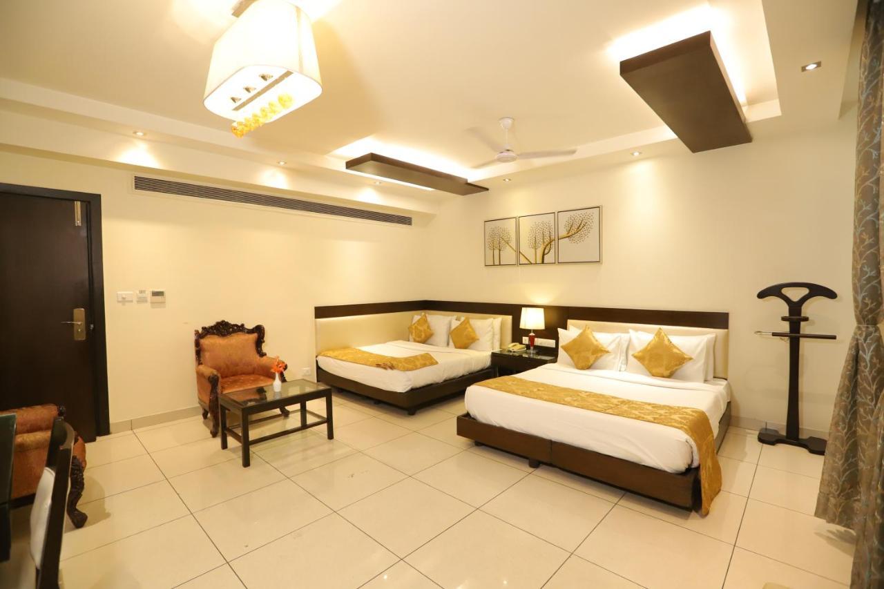 Amrapali Grand New Delhi