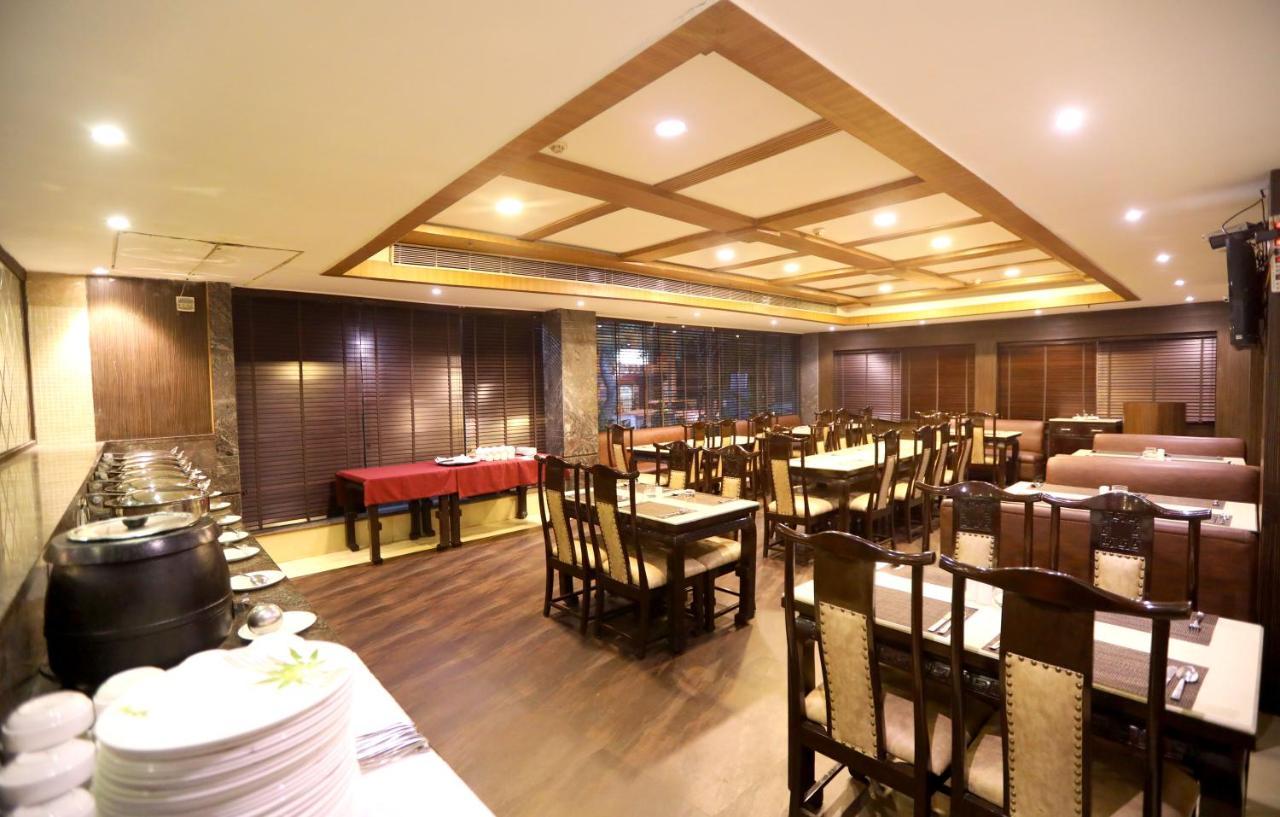 Pitrashish Pride Igi Intl Airport Hotel 4*