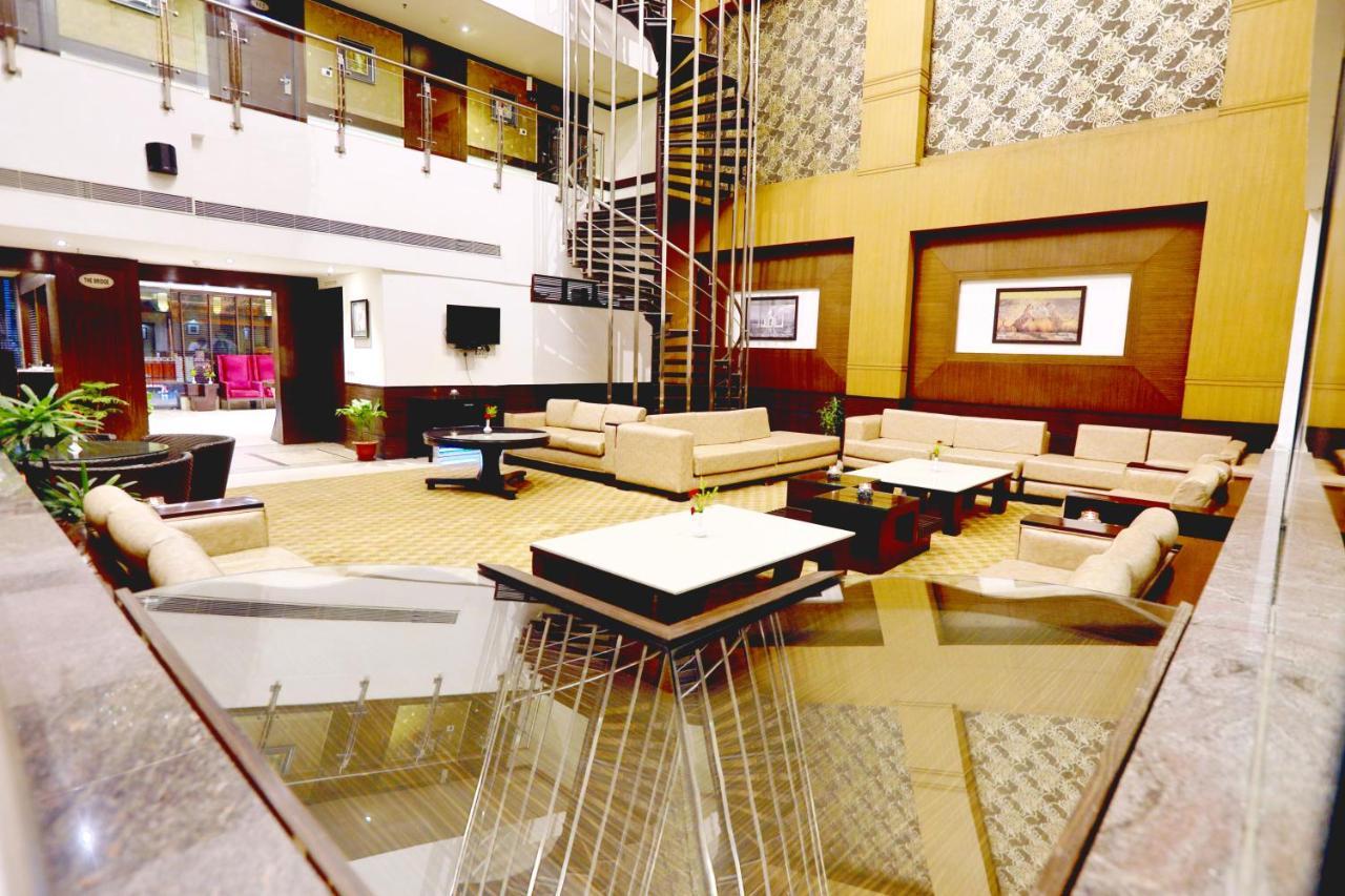 Pitrashish Pride Igi Intl Airport Hotel