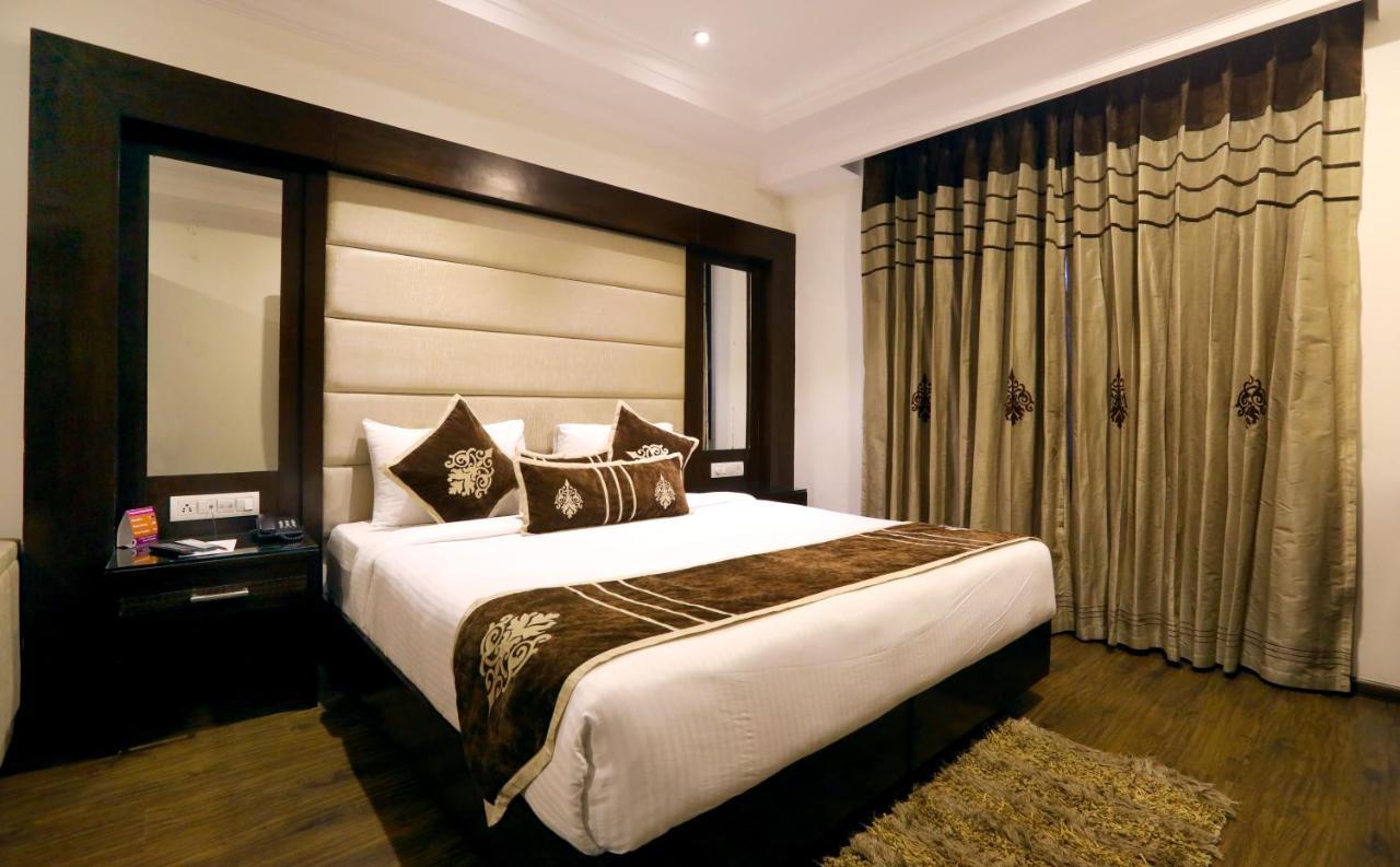 Pitrashish Pride Igi Intl Airport Hotel 4*