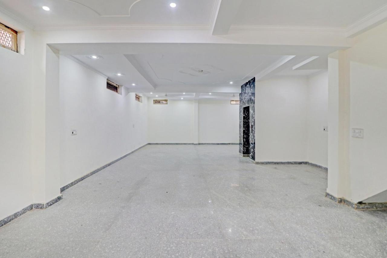 Oyo Flagship 80946 Galaxy Palace Hotel 3*