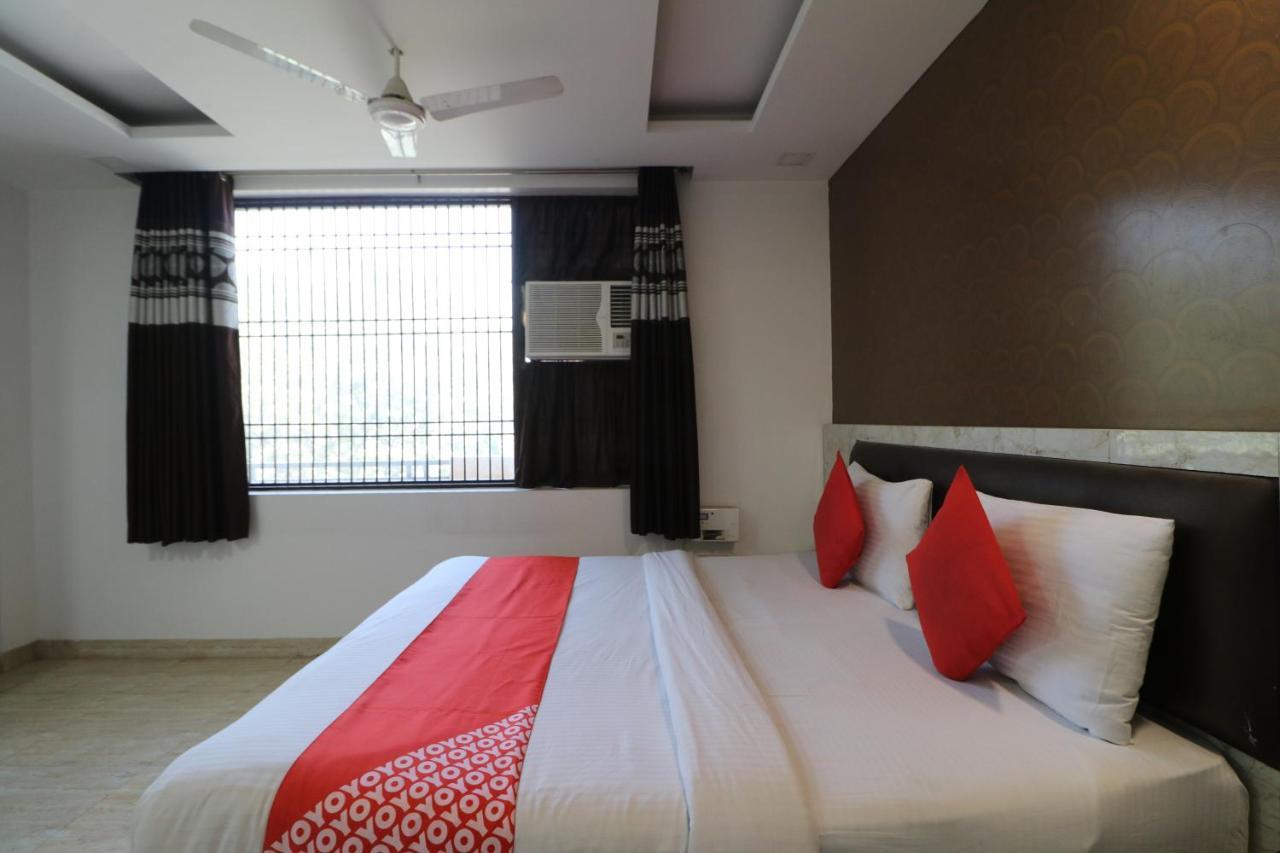 Hotel Airlift At Delhi Airport 3*