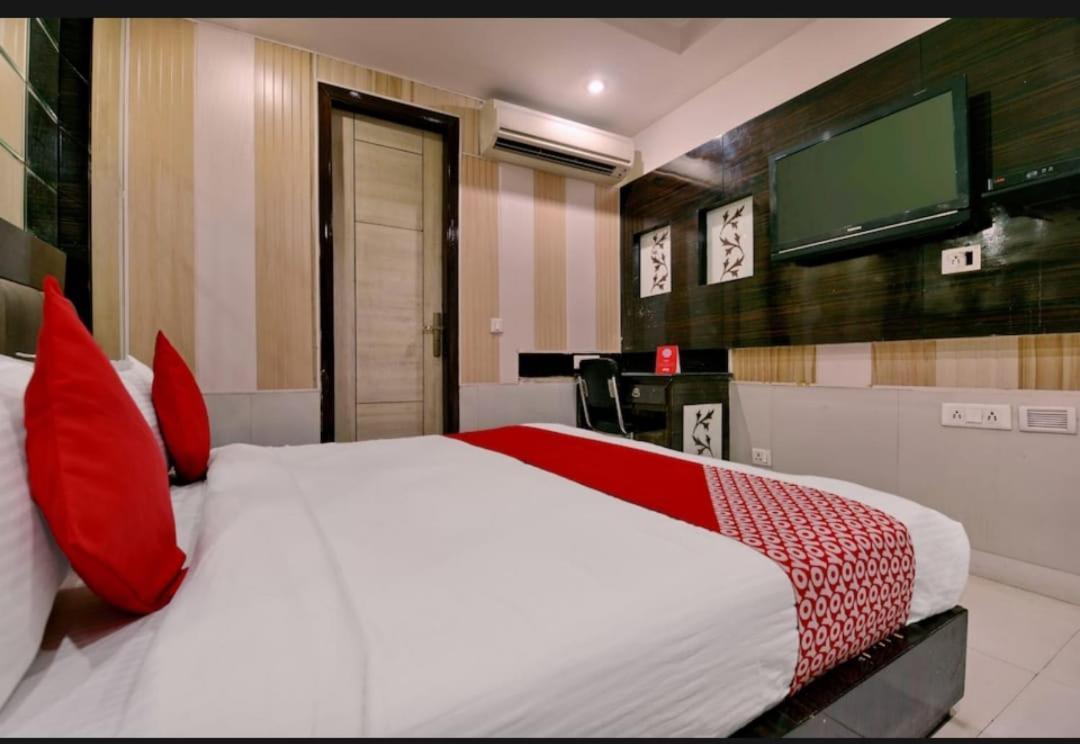 Lotus Palace 3*