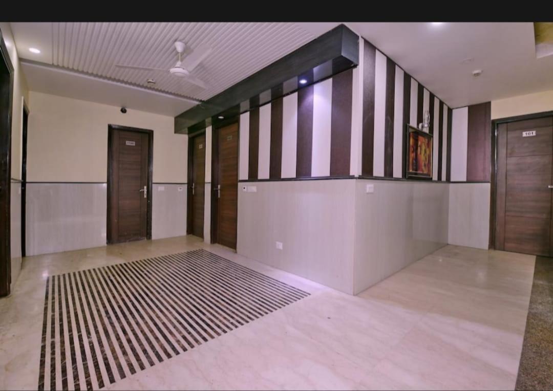 Hotel Lotus Palace 3*