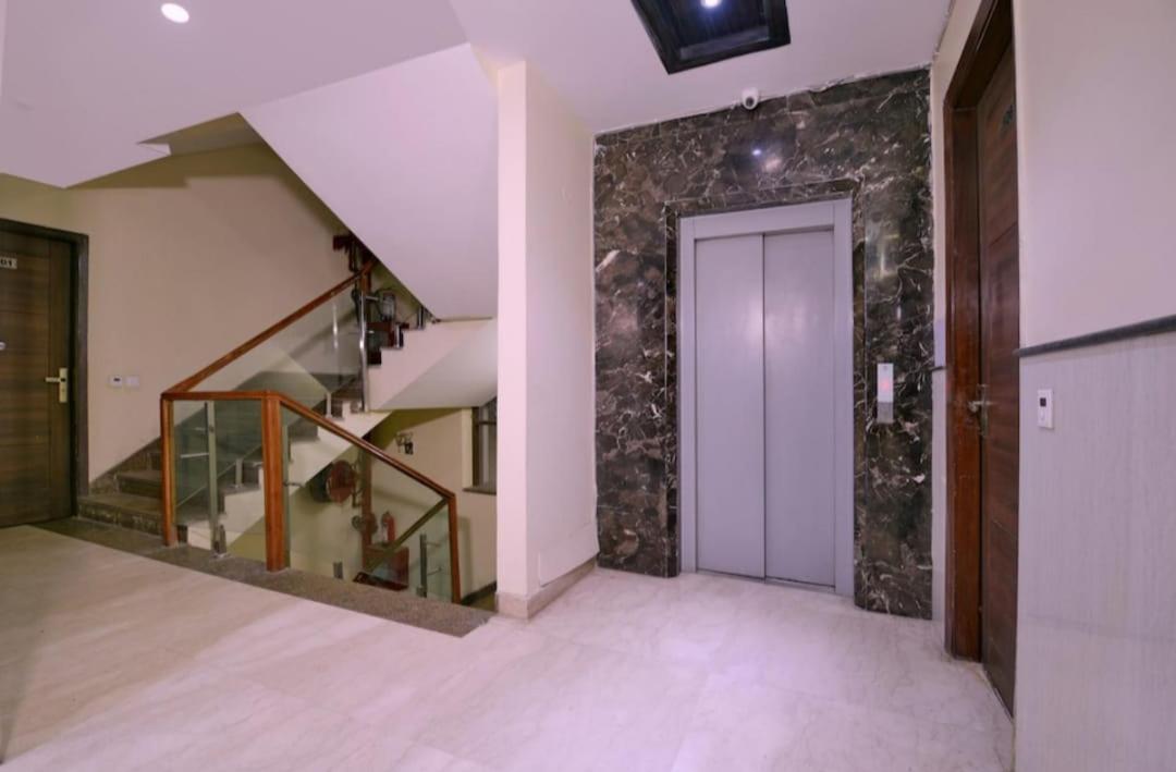 Lotus Palace Hotel 3*