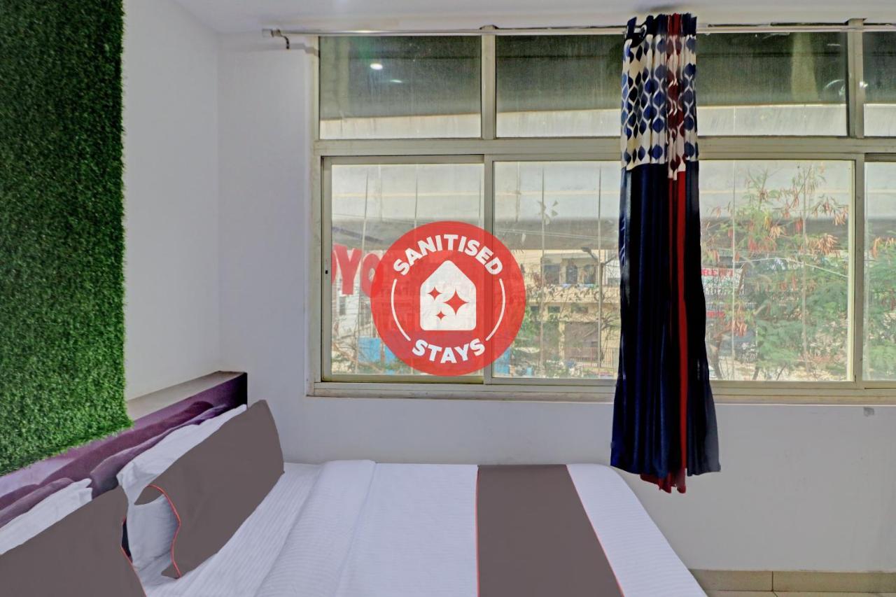 Hotel Oyo 81168 Collection O Dwarka Mor New Delhi