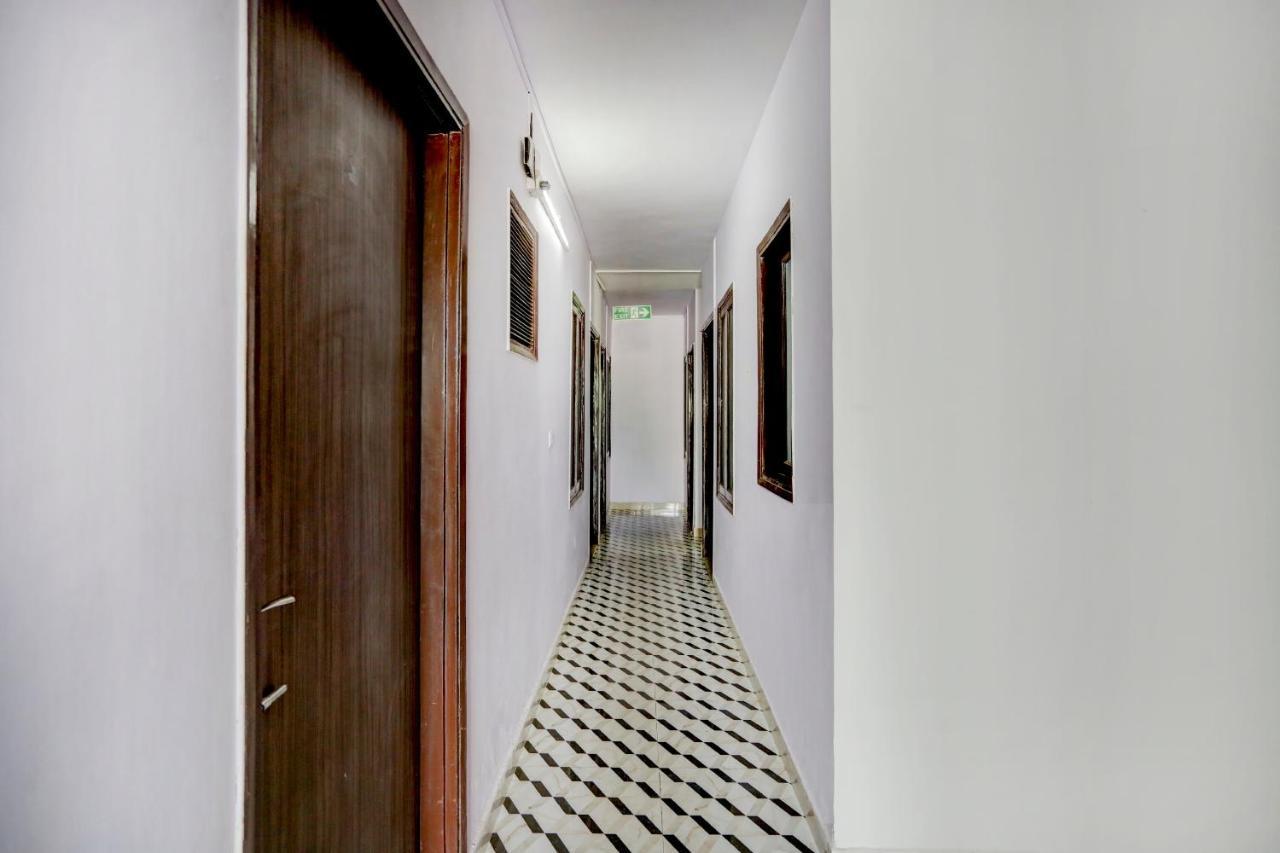 Hotel O Blissbourn New Delhi