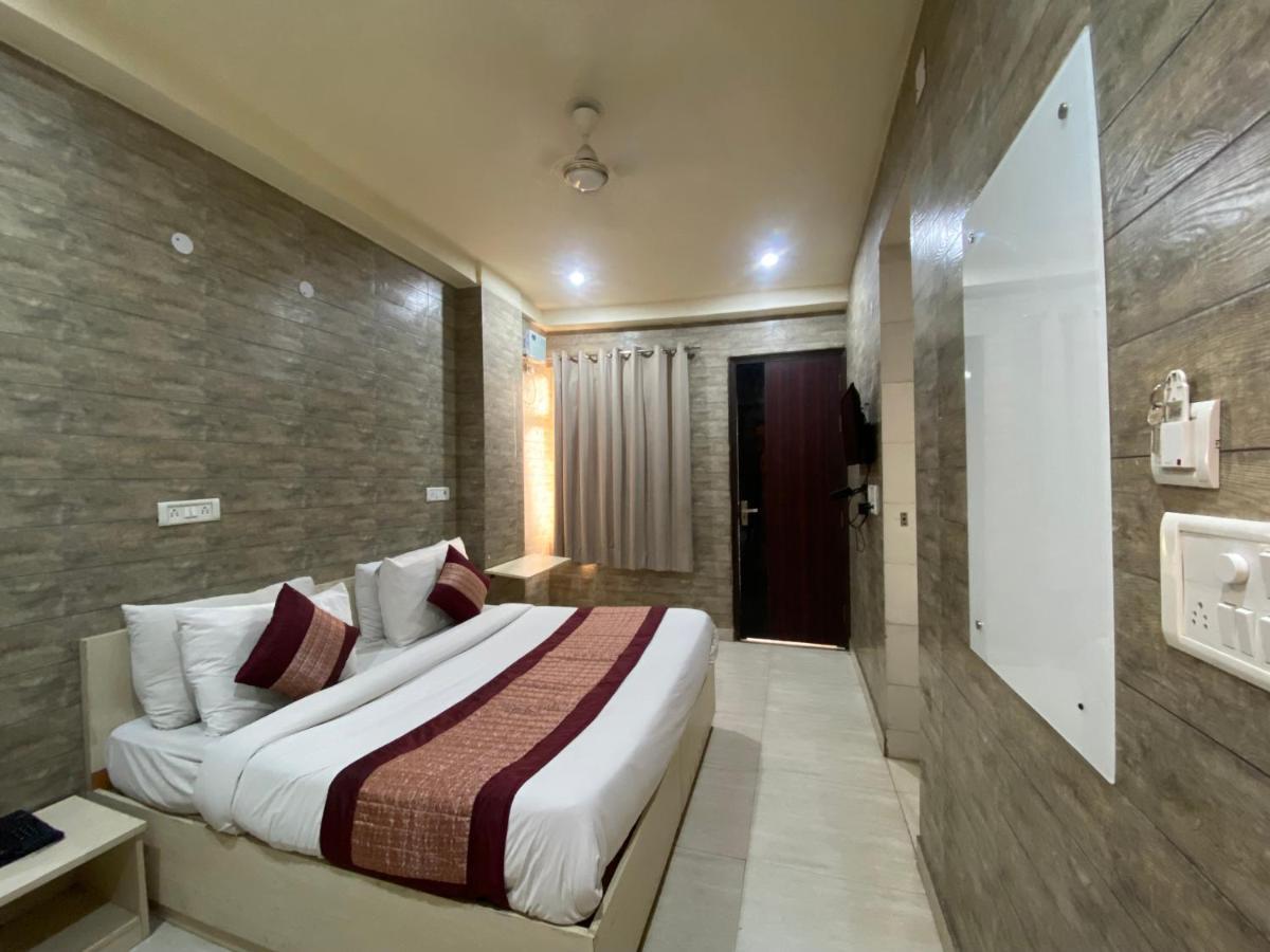 Hotel Red Chilly 3*