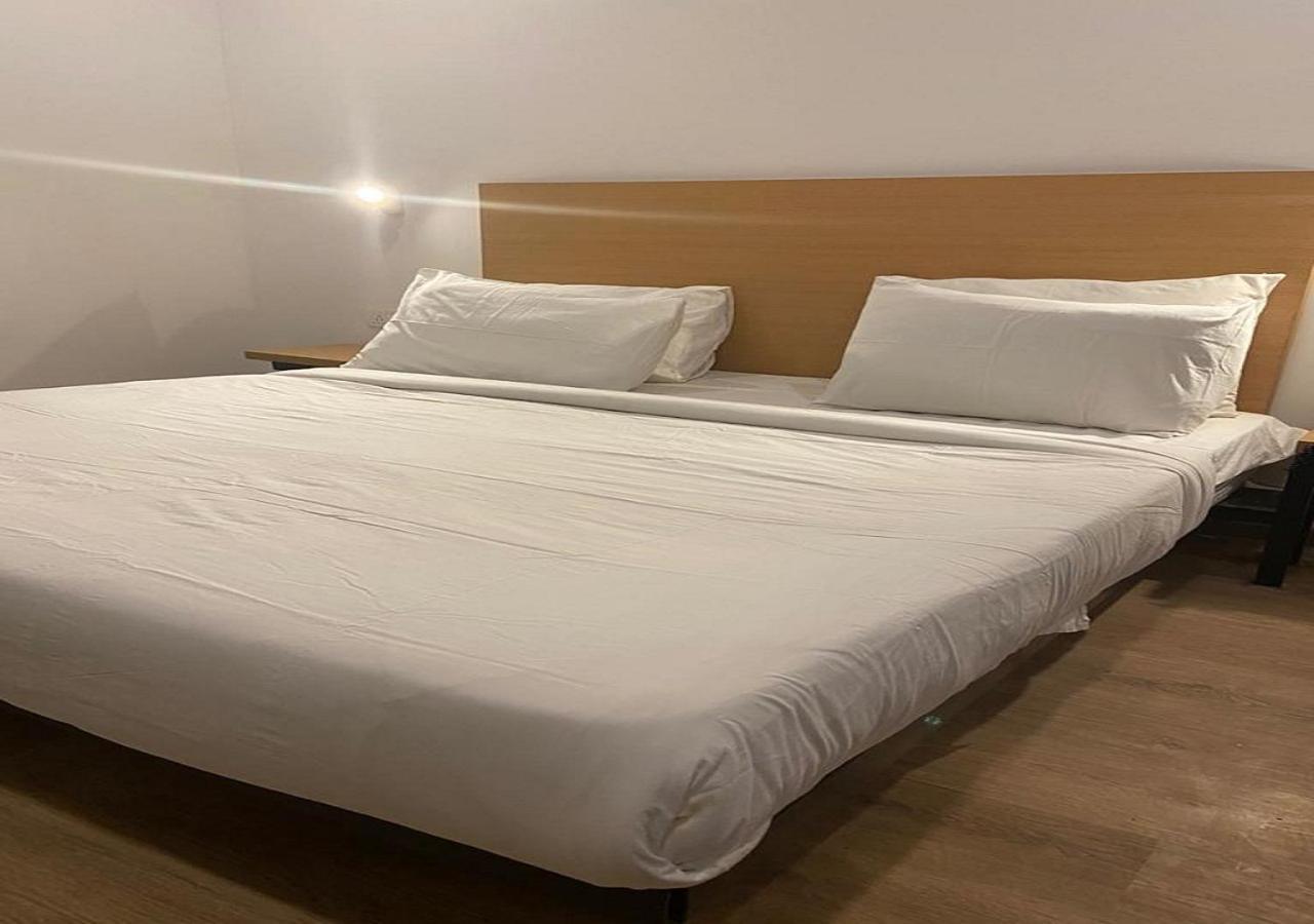 Urban Residency Hotel 4*