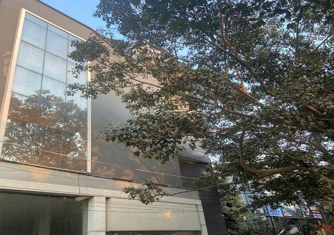 Urban Residency Hotel New Delhi