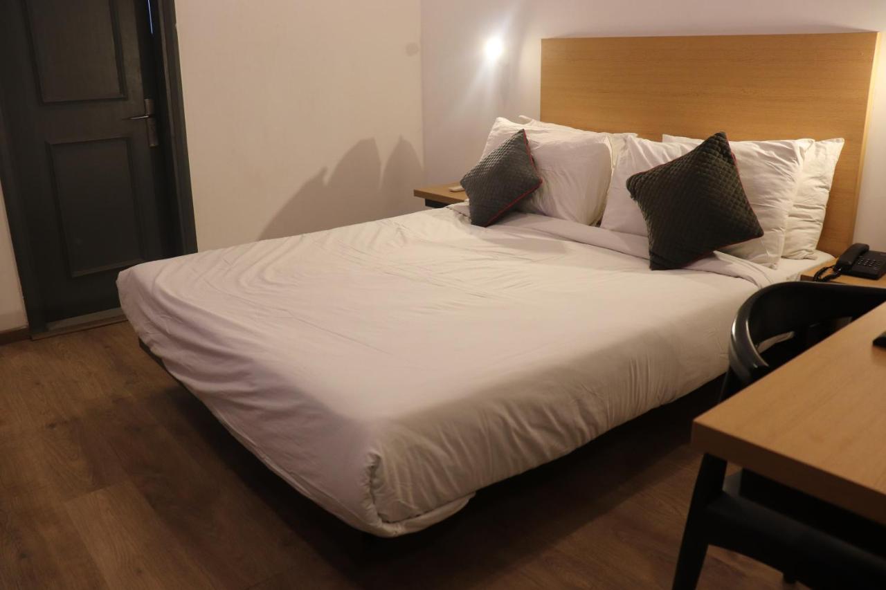 Urban Residency Hotel 4*