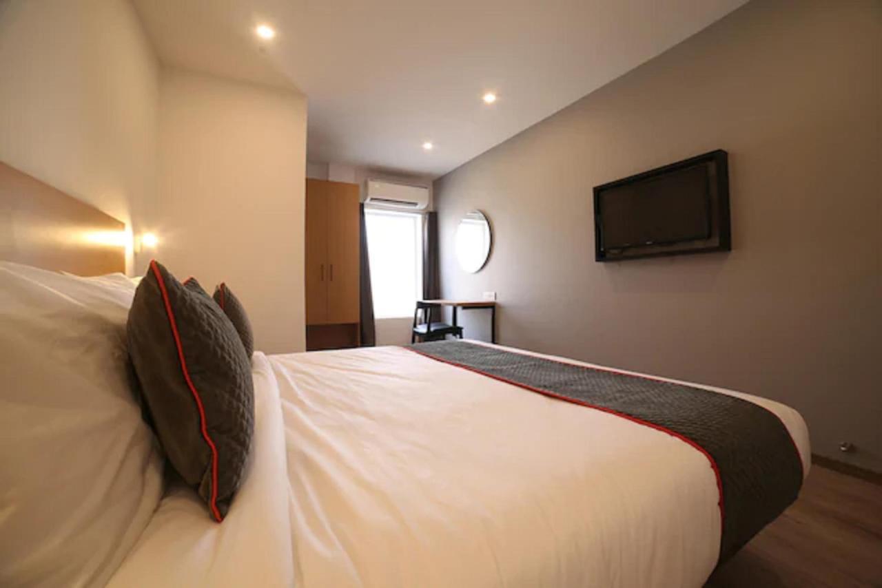 Urban Residency Hotel New Delhi