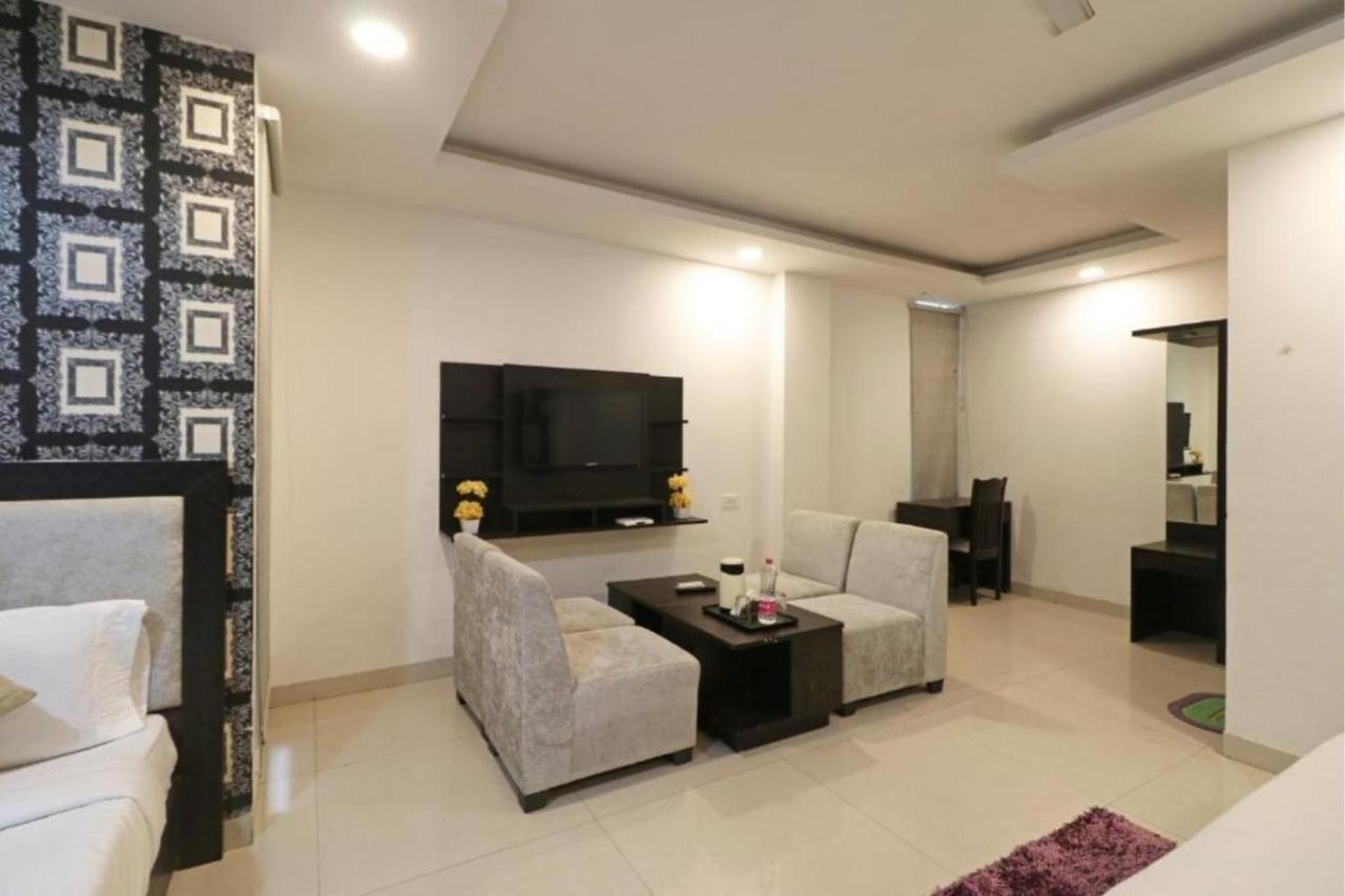 Hotel Grand Olive Near Delhi Airport Hotel New Delhi