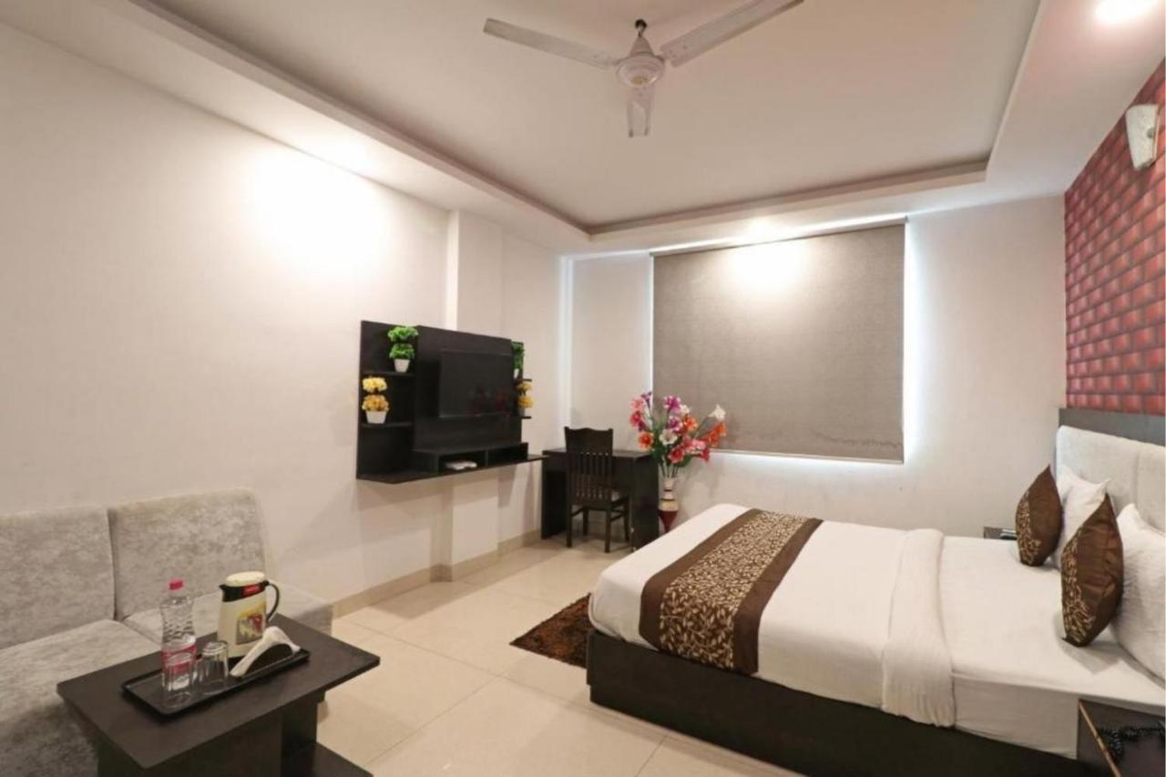 Hotel Grand Olive Near Delhi Airport Hotel 4*