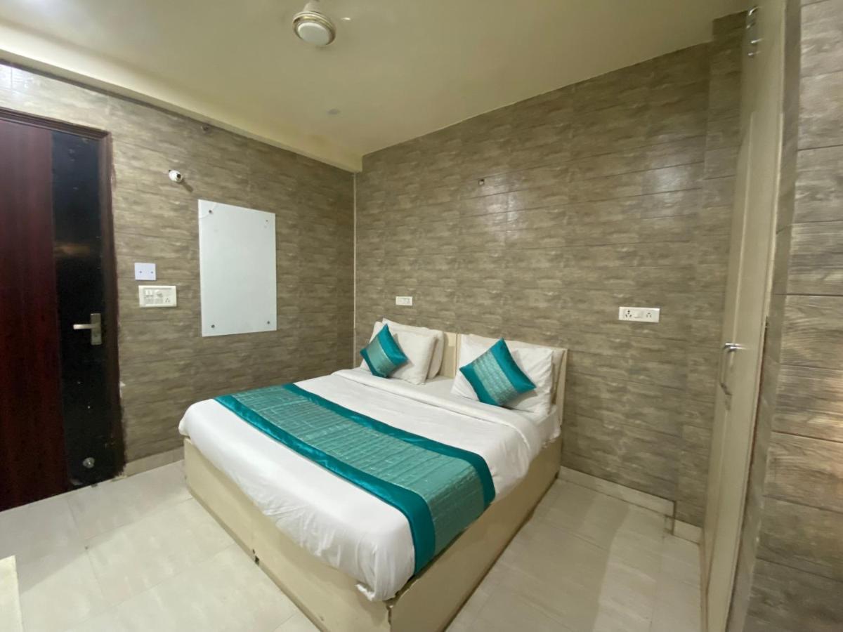 Hotel Red Chilly