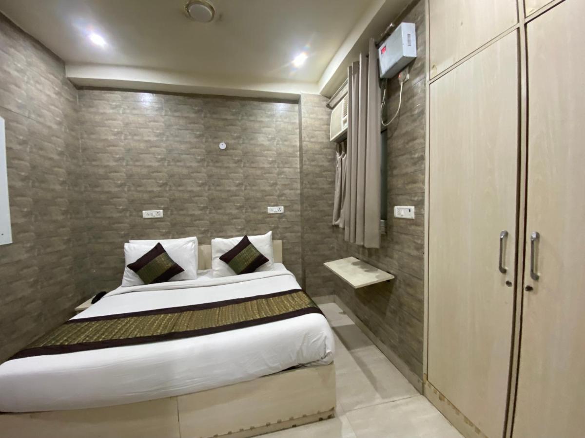 Red Chilly Hotel