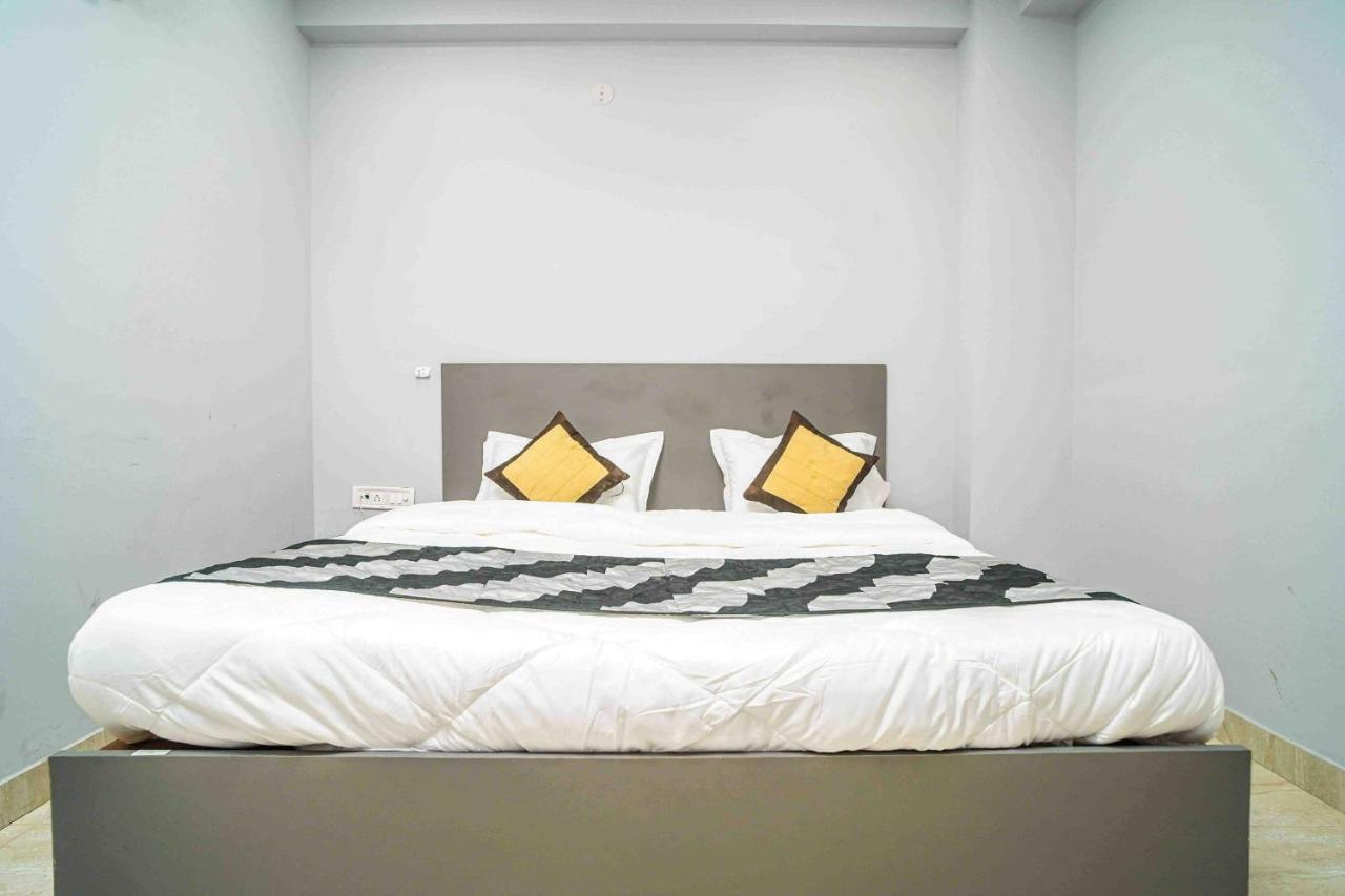 Hotel White Snapper New Delhi