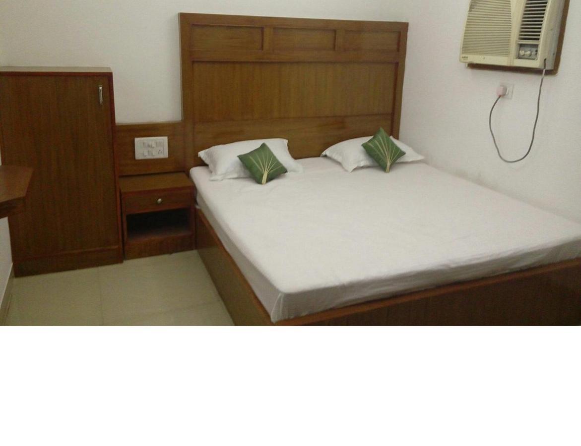 Vishal G H Hotel New Delhi