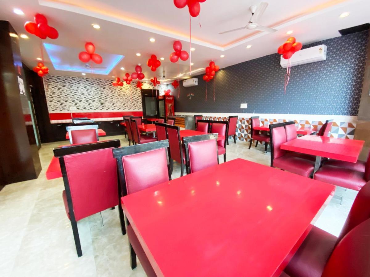 Hotel Admire Gold - Pachim Vihar Delhi