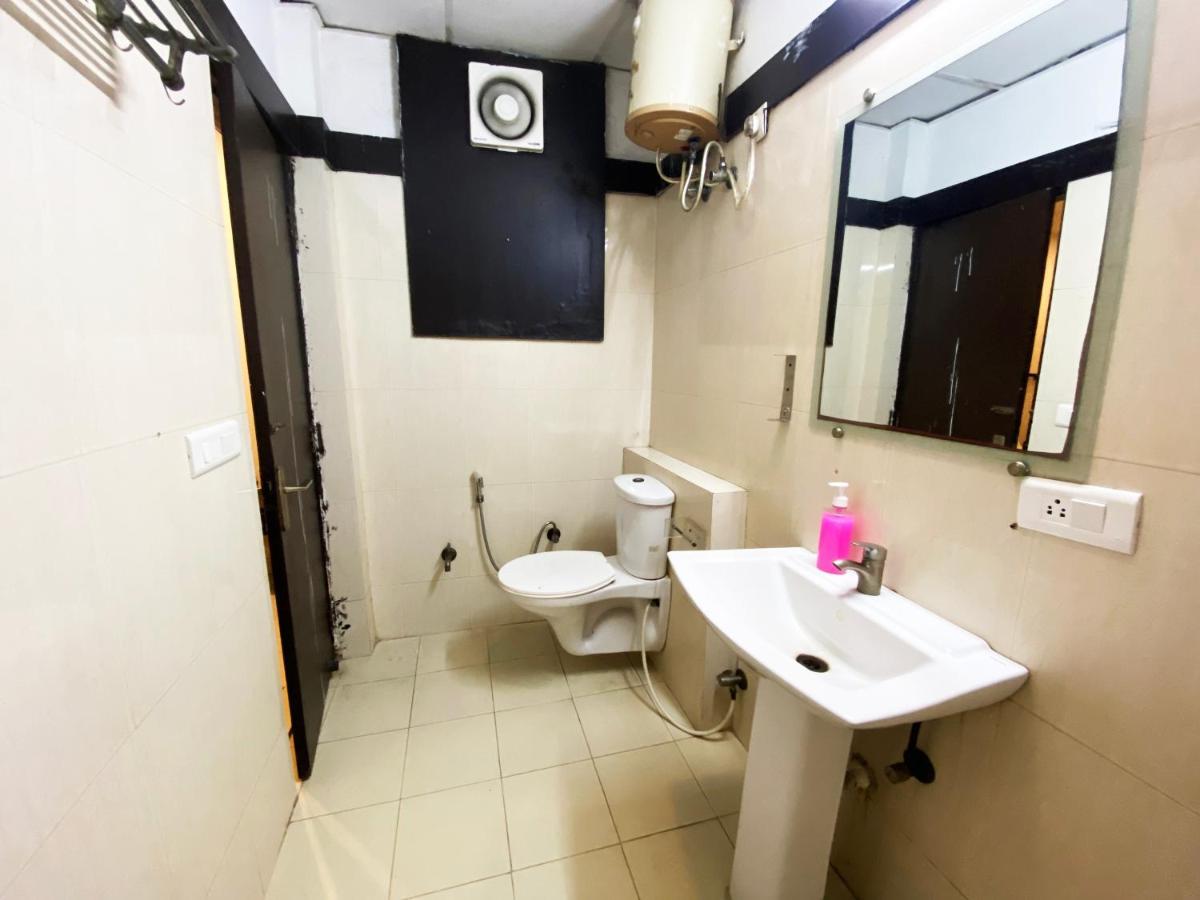Hotel Admire Gold - Pachim Vihar Delhi