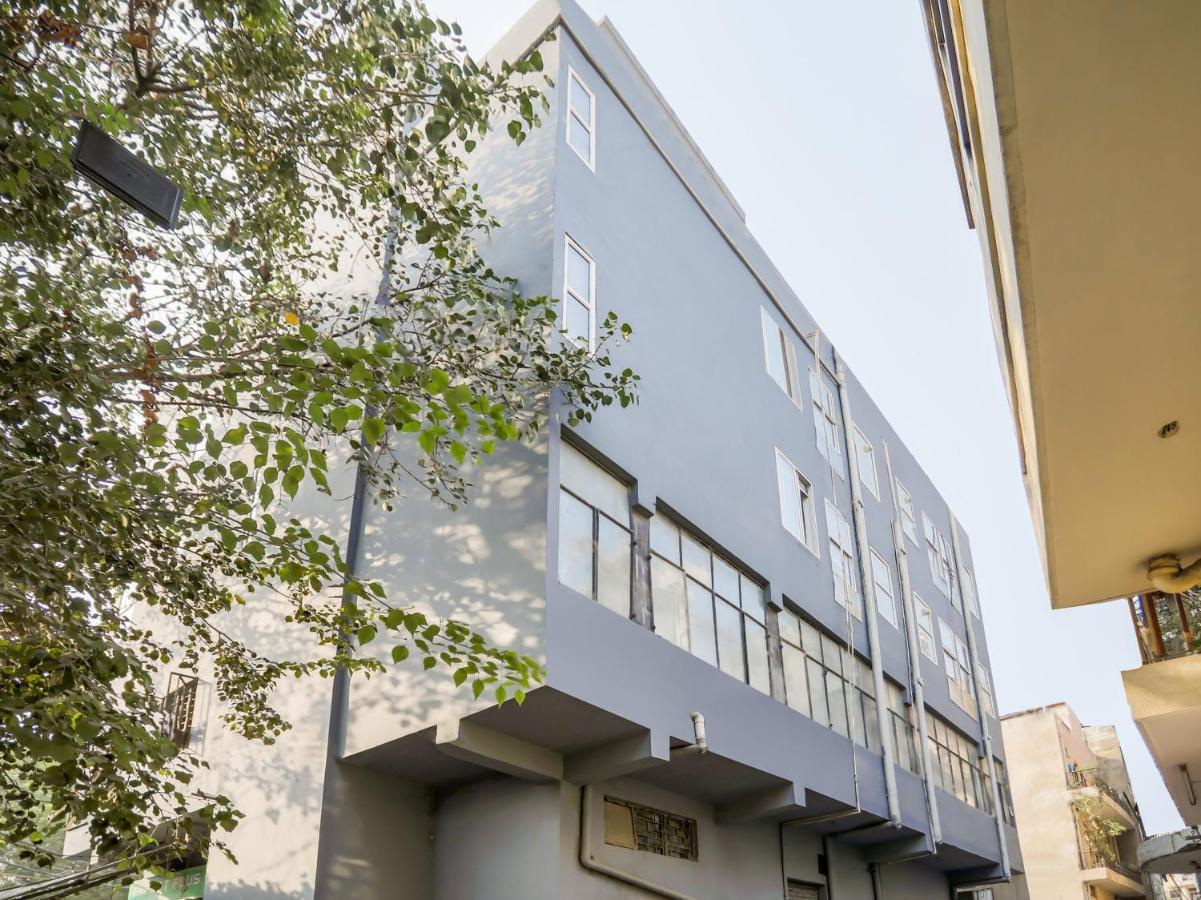 Oyo Blu Lagoon Near Select Citywalk Mall Hotel 3*