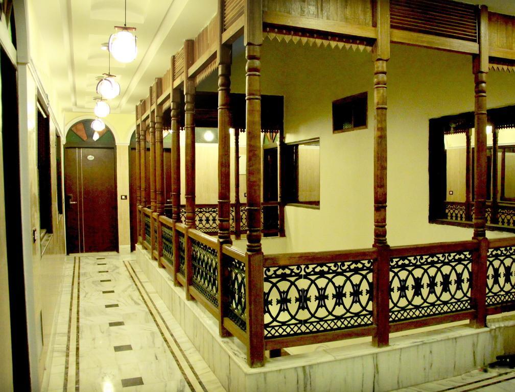 Hotel Hotel Wall City