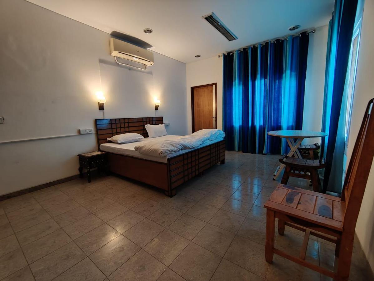 A Sleepy Fox Hostel New Delhi