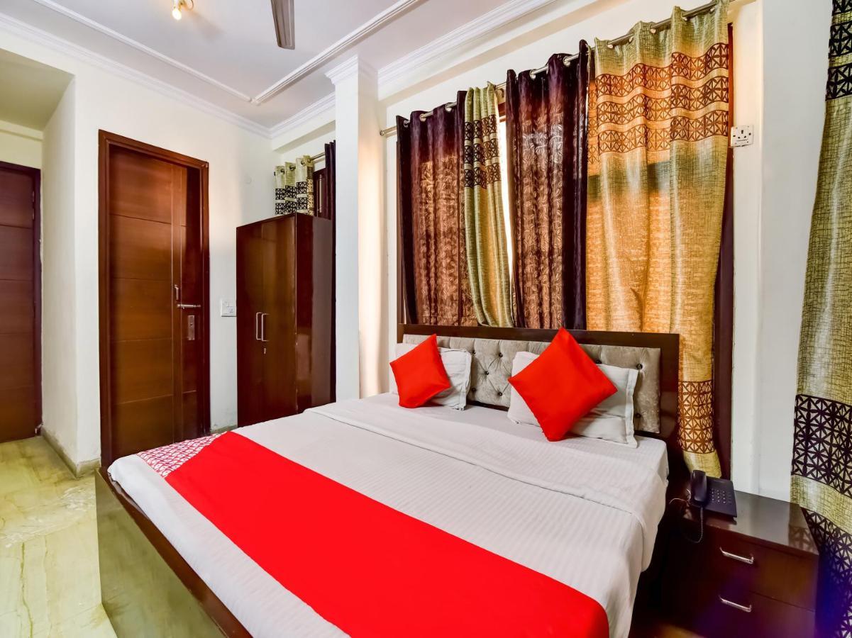 South Delhi Hotel