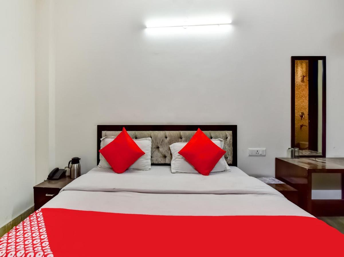 South Delhi Hotel