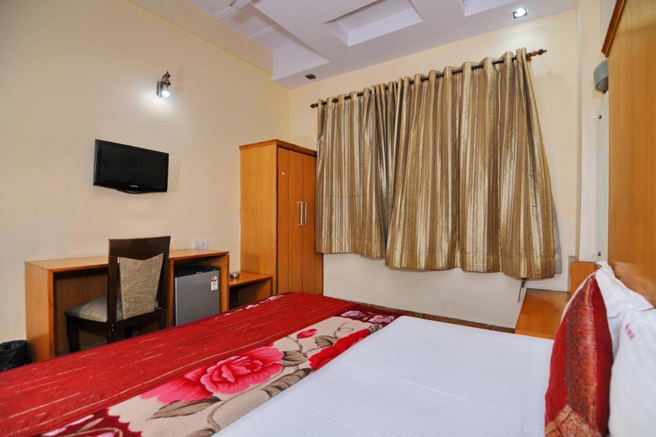 Hotel Tjs Grand