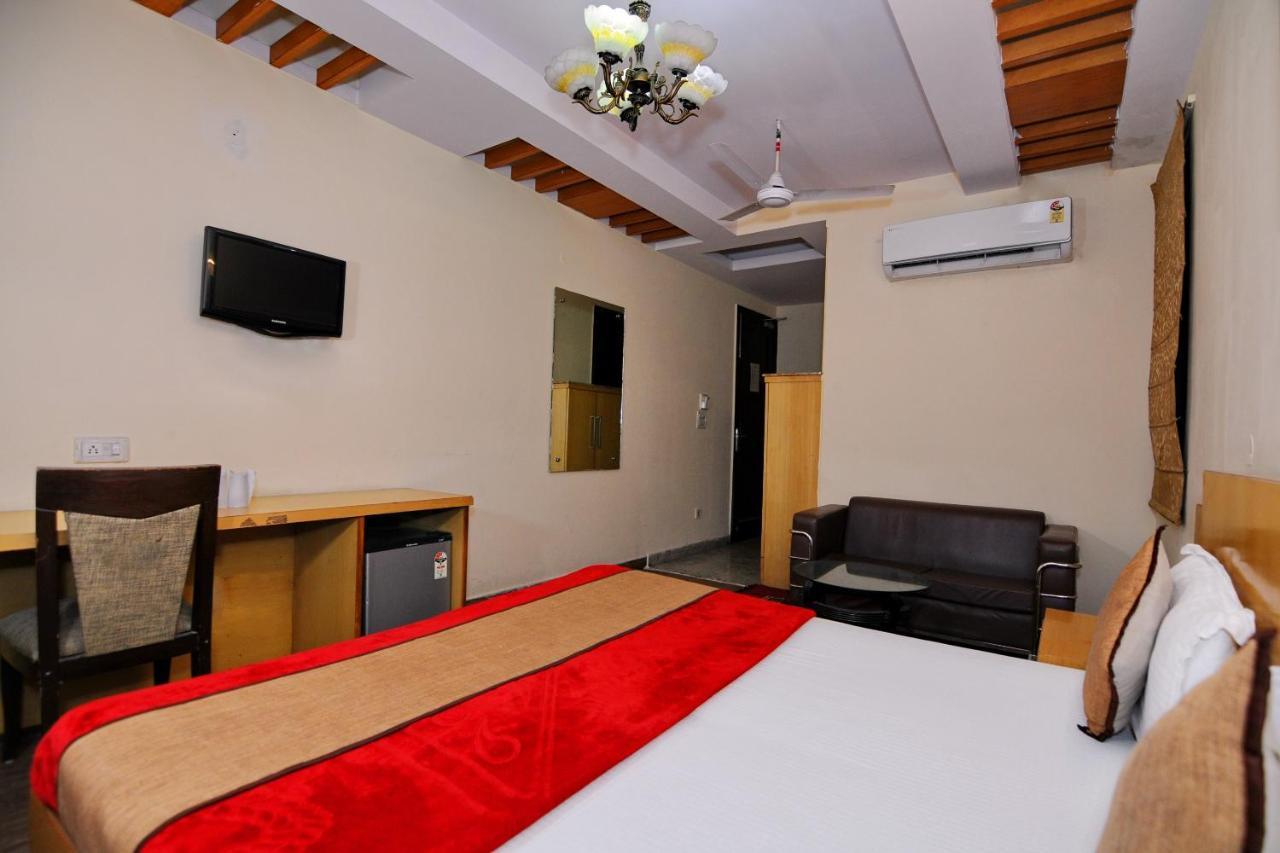 Hotel Tjs Grand Delhi (National Capital Territory of India)