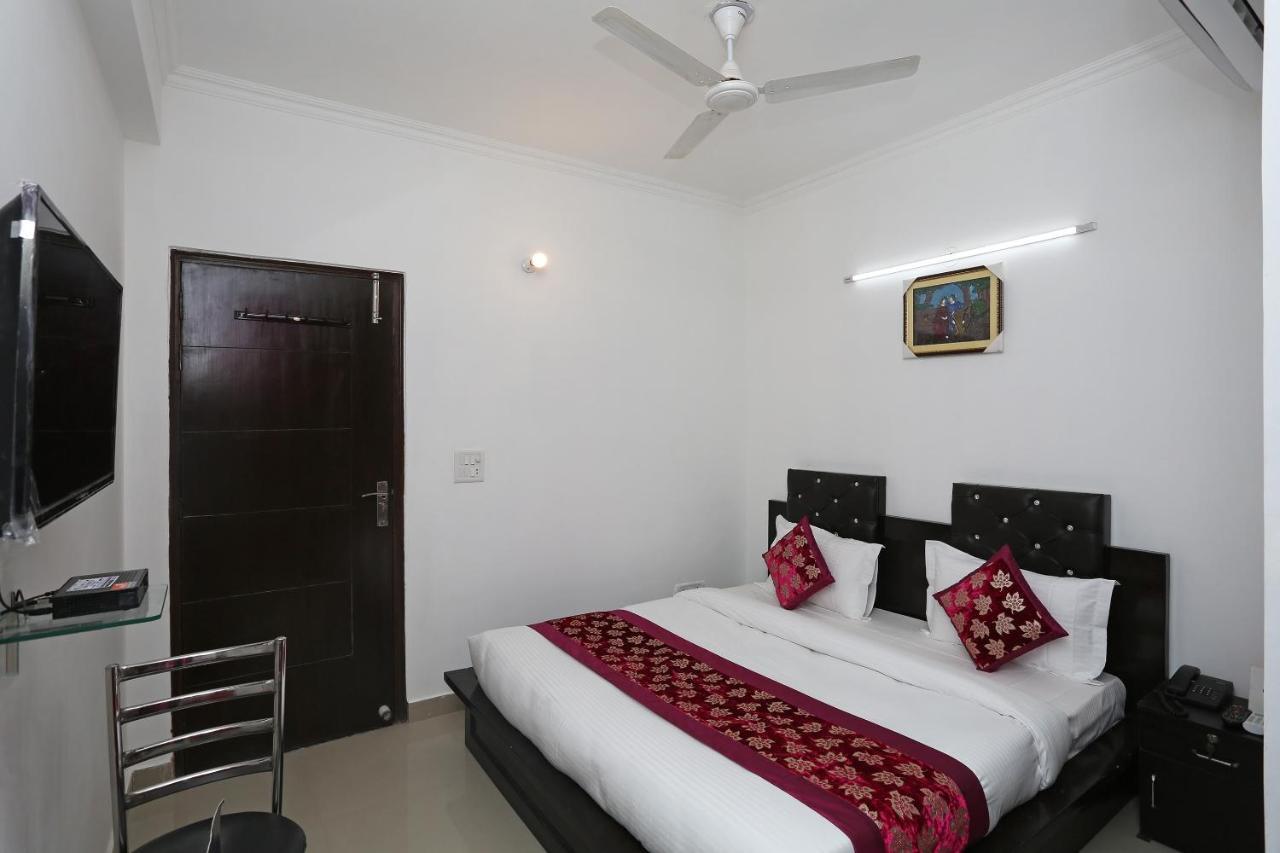 Vaccinated Staff - Oyo 14386 Orange Hotel 3*